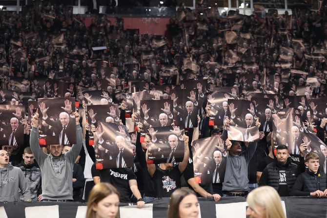 KK Partizan - KK Bajern