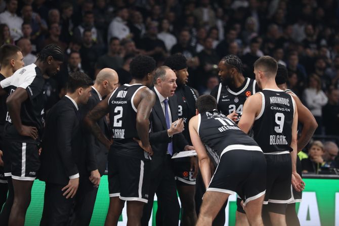 KK Partizan - KK Bajern