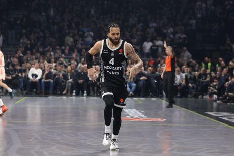 KK Partizan - KK Bajern