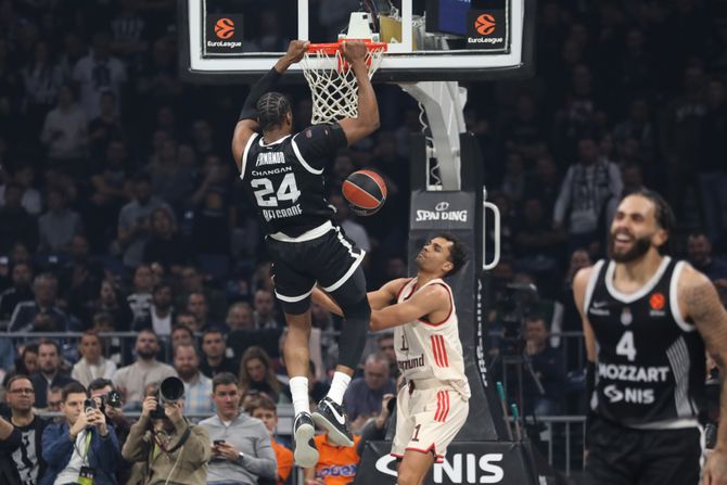 KK Partizan - KK Bajern