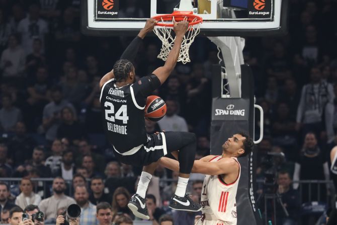 KK Partizan - KK Bajern