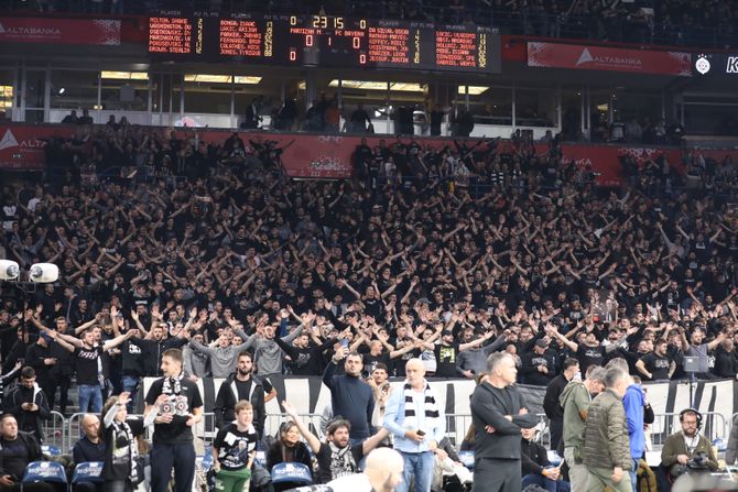 KK Partizan - KK Bajern