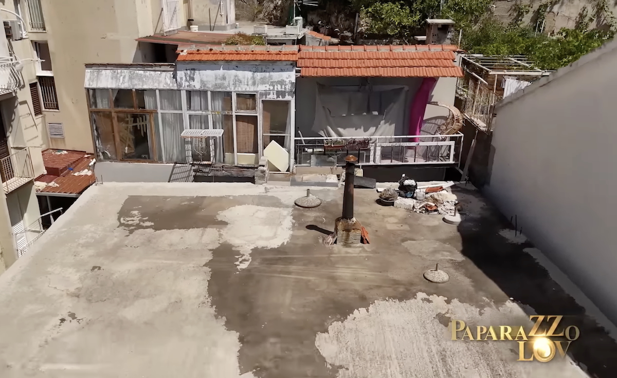 Pričala o luksuzu, a ovo je istina! Pogledajte kako stvarno izgleda kuća Aneli Ahmić u Duborvniku, kadrovi su jezivi, sve oronulo i zapušteno