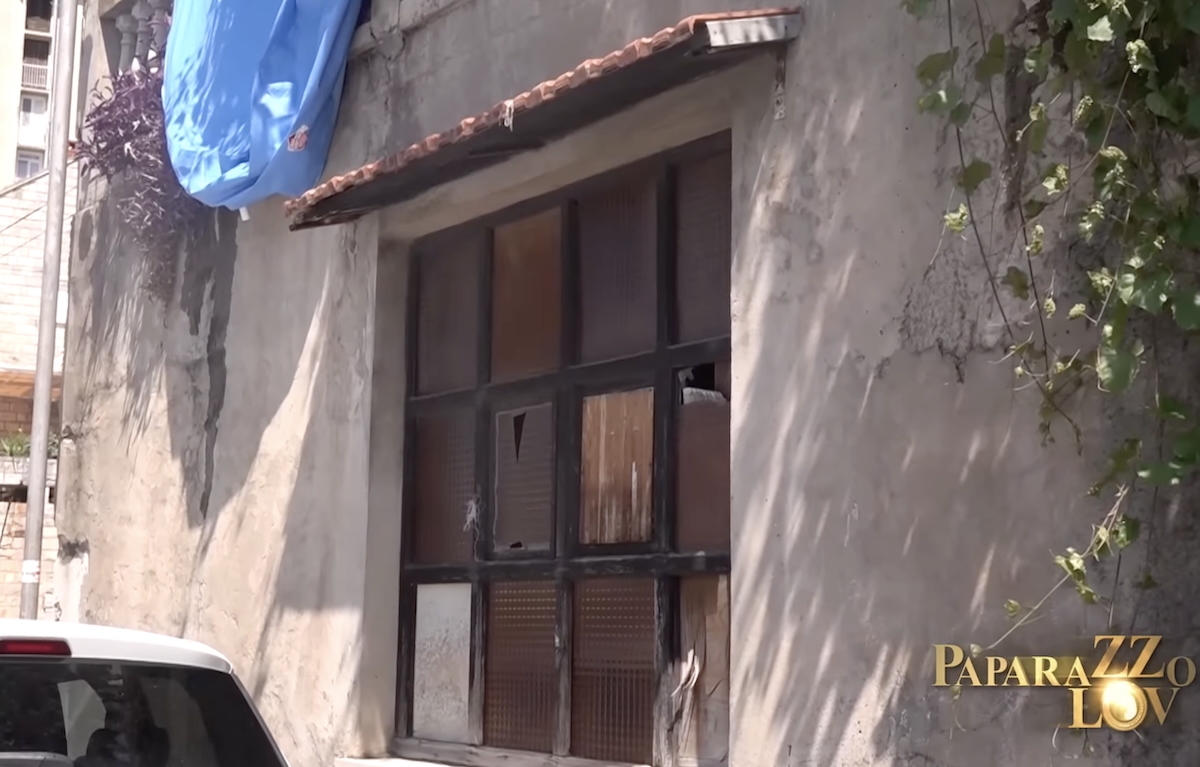 Pričala o luksuzu, a ovo je istina! Pogledajte kako stvarno izgleda kuća Aneli Ahmić u Duborvniku, kadrovi su jezivi, sve oronulo i zapušteno