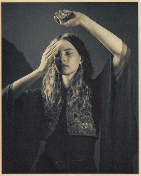 Mađarska muzička zvezda Dorina Takač,  Deva