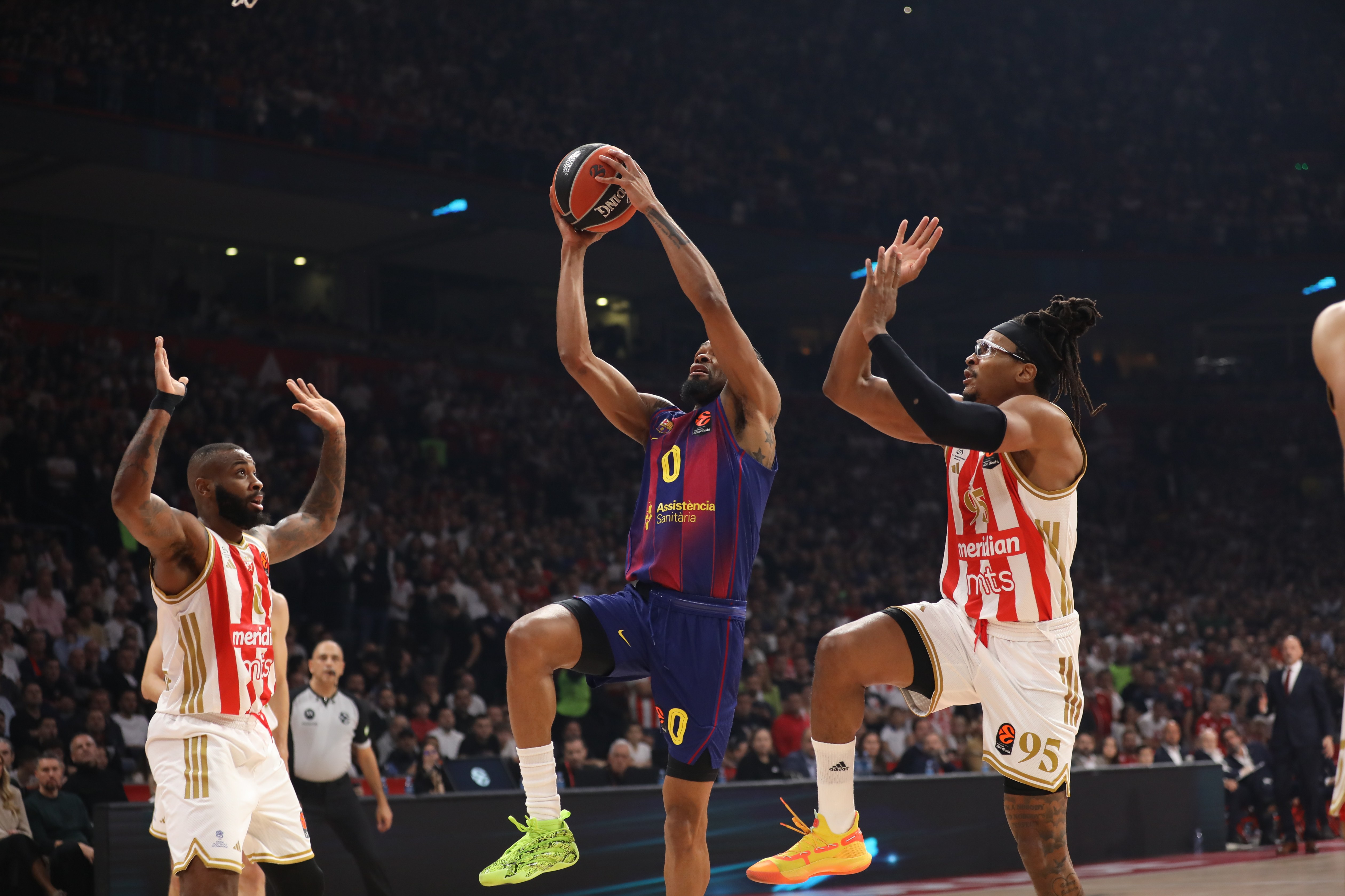 Barselona - Zvezda: Crveno-beli pola sata kasnije igraju jako važan meč Evrolige, razlog su dresovi