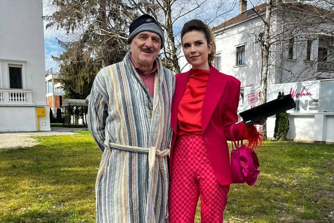 Lazar Ristovski, Anica Lazić