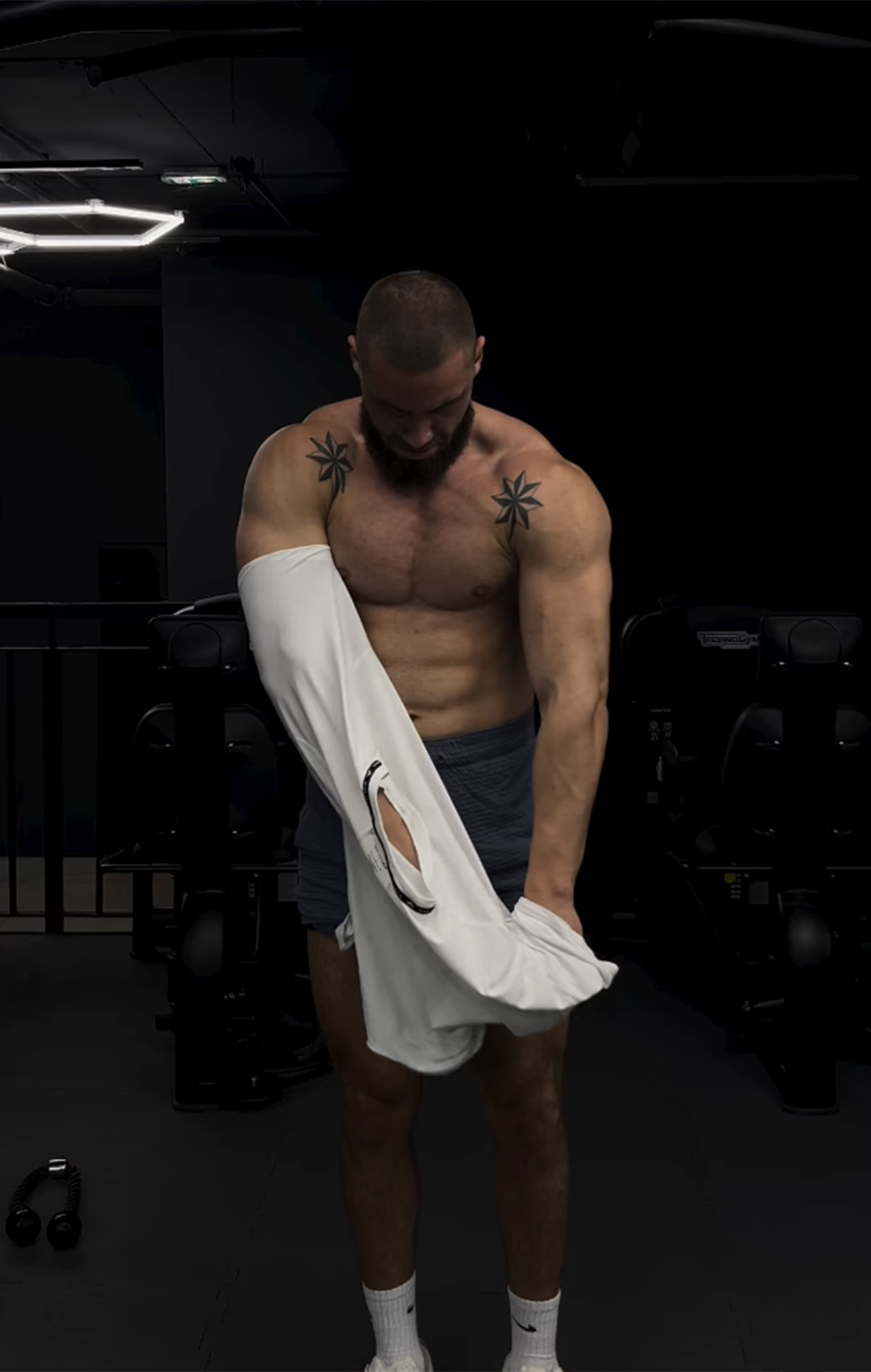 Skinuo se bivši rijaliti učesnik i izgleda pakleno: Crnogorac pokazao definiciju i brutalno telo, mreže gore