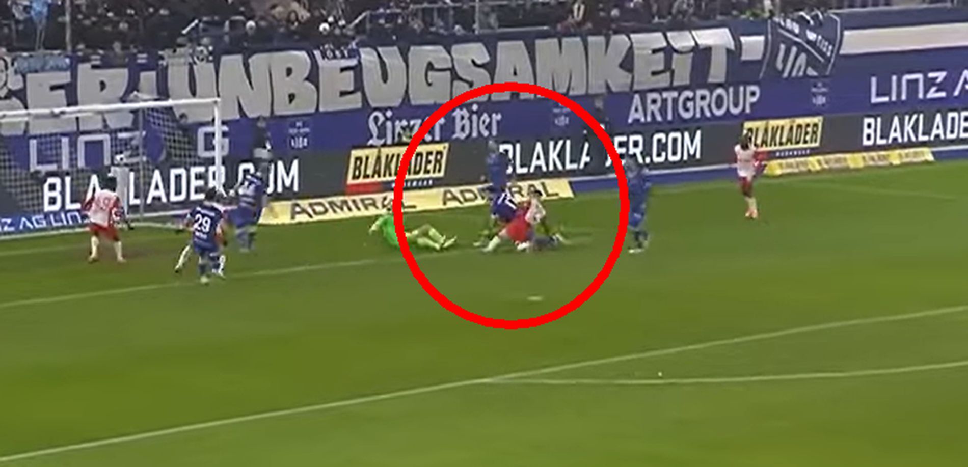 Srbin opet pogodio u Bundesligi, on je budućnost reprezentacije! Veljko Paunović će na slatke muke zbog njega