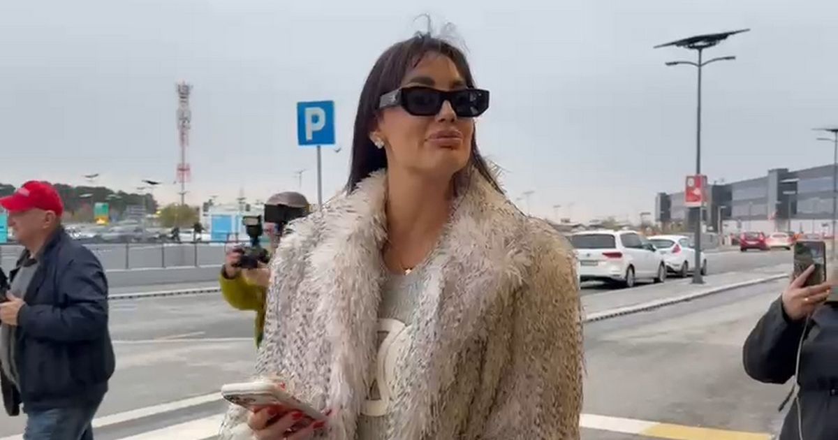 "Zvali su me klempava i daska" Kaći Grujić otac pomogao da ugradi silikone, branio je i od majke: "Neću da..."