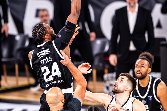 KK Kluž - KK Partizan