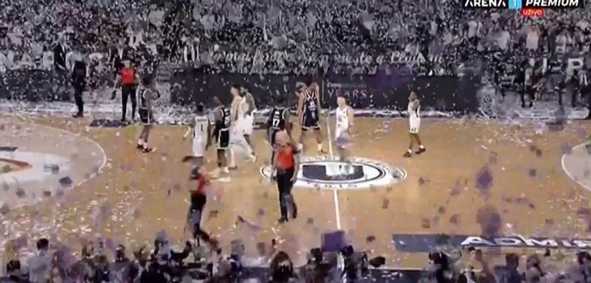 Prekinuta utakmica Partizana u ABA ligi, meč tek počeo, a onda je usledio šou domaćih navijača!