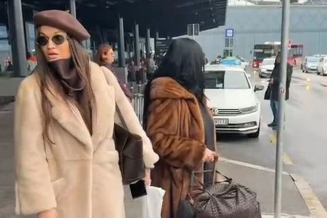 Tamara Milutinović, Jana Todorović