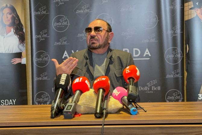 Mile Kitić, Indira Radić