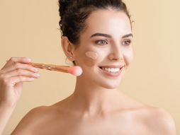 Šminkanje, tečni puder