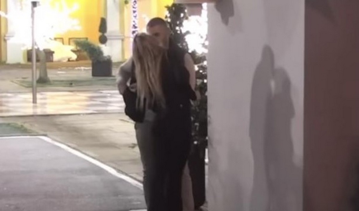 "Zar sa našim krvnikom?!" Anelina majka očajna zbog njene "akcije" sa Asminom: Grofica se Hitno oglasila