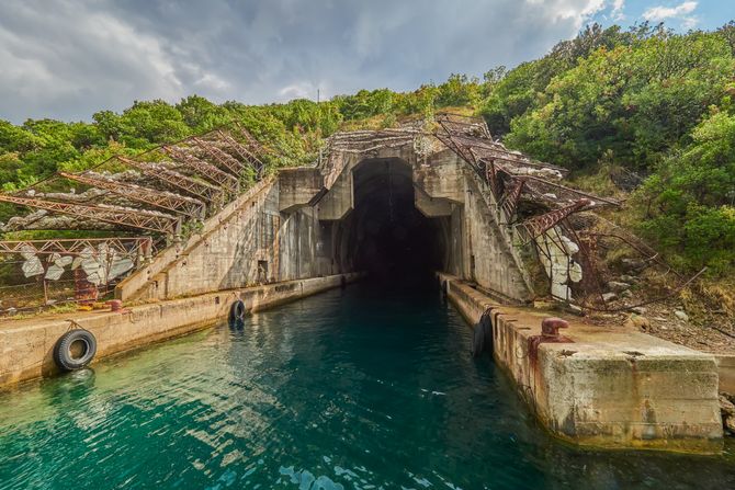 Tunel Rose u Bokokotorskom zalivu