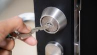 Ključ u bravi preko noći ne štiti od provalnika: Ta navika zapravo povećava rizik, otkrivaju policija i struka