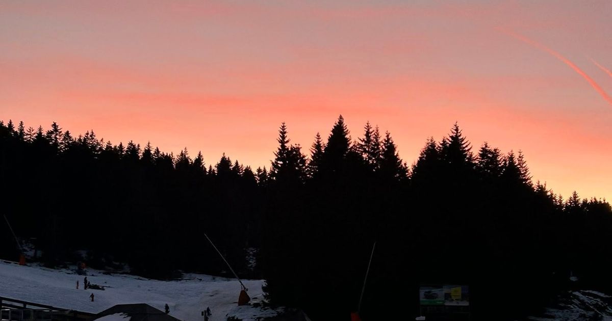 Srpska planina kao košnica! Turista nikad više, ljudi samo stižu, hladnoća im ne smeta