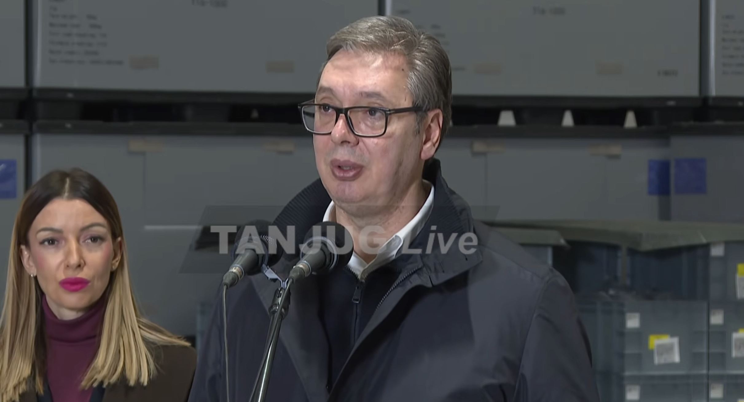 Predsednik Vučić se obraća narodu