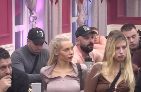 Luka Vujović, Aneli i Asmin