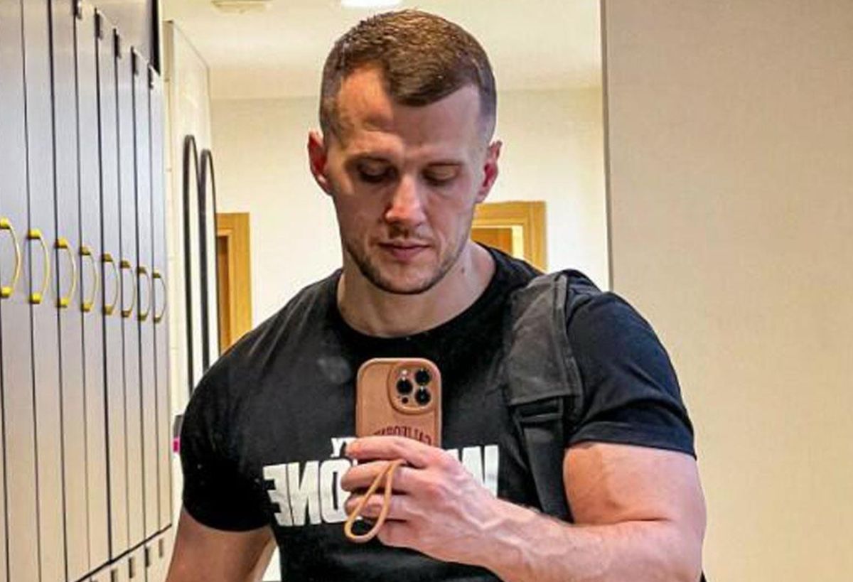 "Tata je imao rak na mozgu, mama tumor, u kući 50 evra a ćerka..." Jeziva životna ispovest pevača slama srca