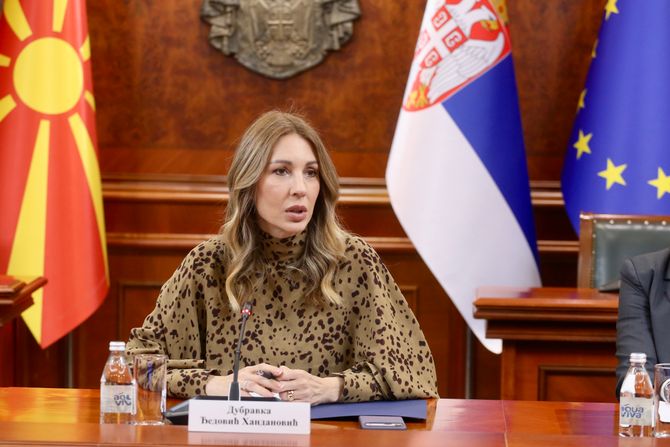 Dubravka ĐEdović Handanović