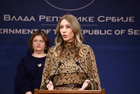 Dubravka ĐEdović Handanović