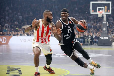 Kodi Miler Mekintajer, Isak Bonga