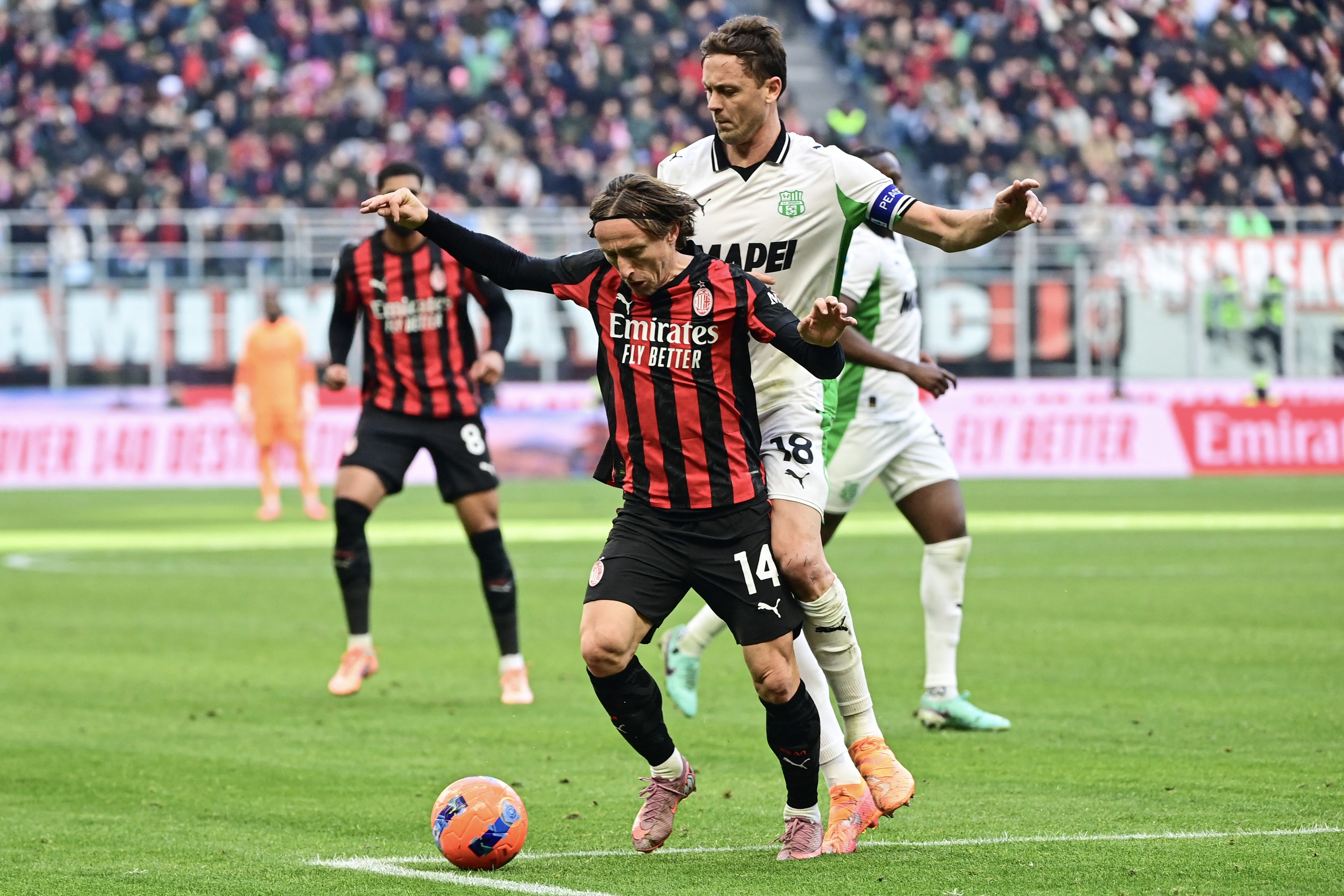 Milan još jednom kiksnuo, dvoboj srpskih reprezentativaca u Italiji, bod slađi Matiću