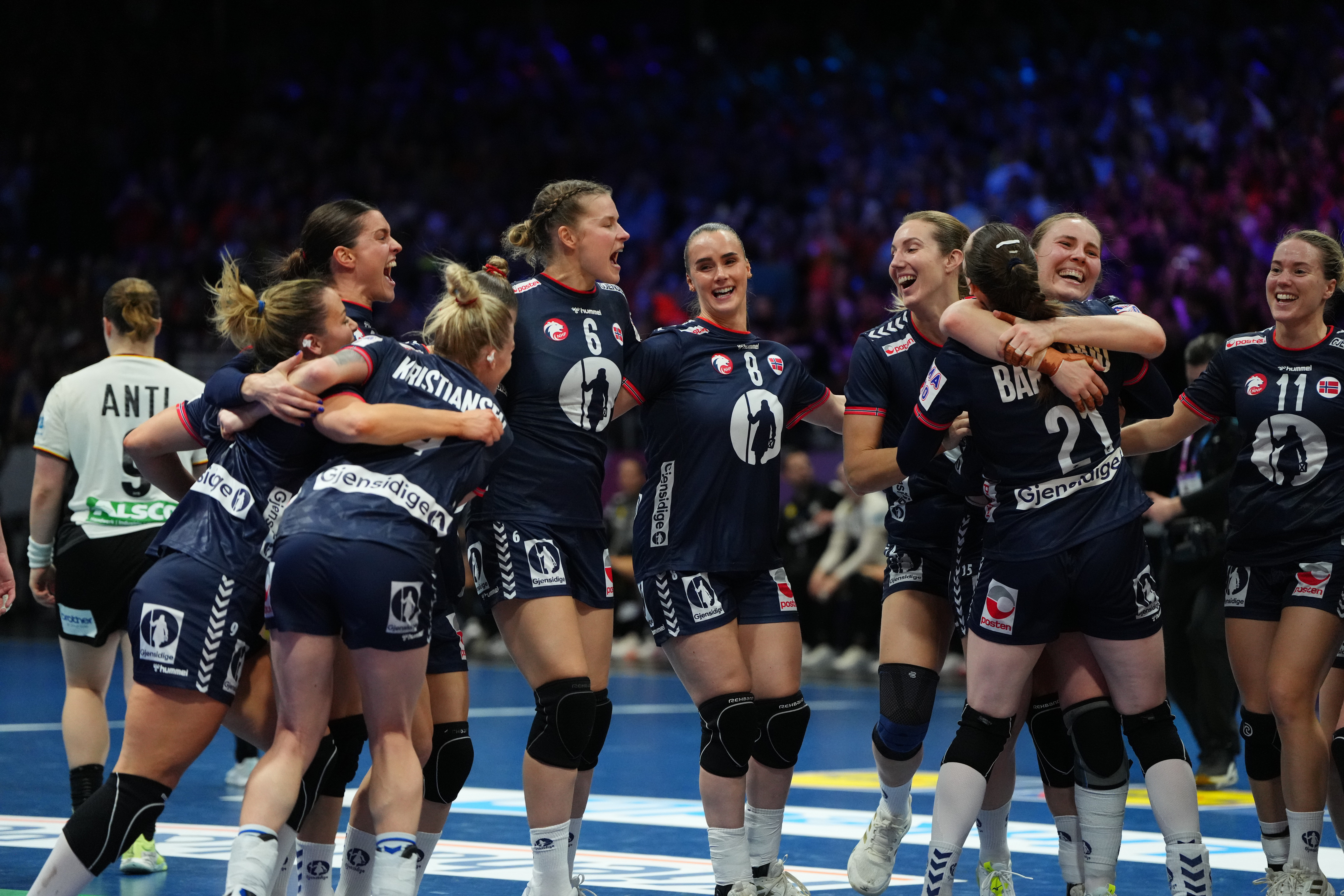 Pobedile su najvećeg dželata Srbije na Svetskom prvenstvu: Sada su srušile Nemice u finalu i postale šampionke