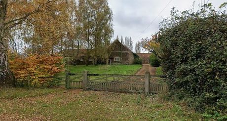 Andrew Mountbatten Windsor, Sandringham estate