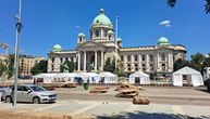 Vučić najavio sklanjanje kampa kod Skupštine: Zamoliću ih da se pomere da bi oslobodili saobraćaj