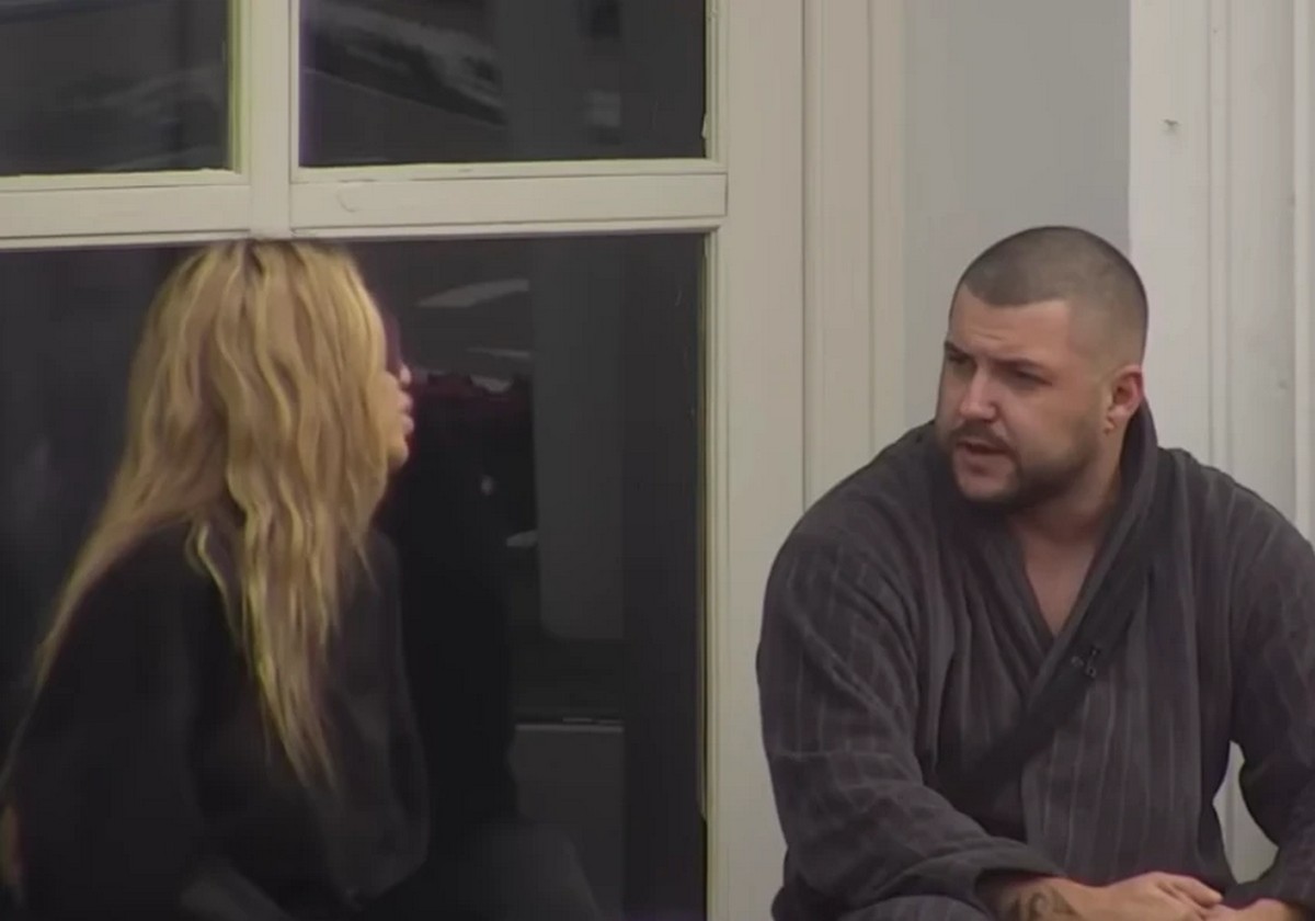 Aneli i Asmin oči u oči! Posle intimnog odnosa stavili sve karte na sto: "Imam za tebe jednu ponudu"