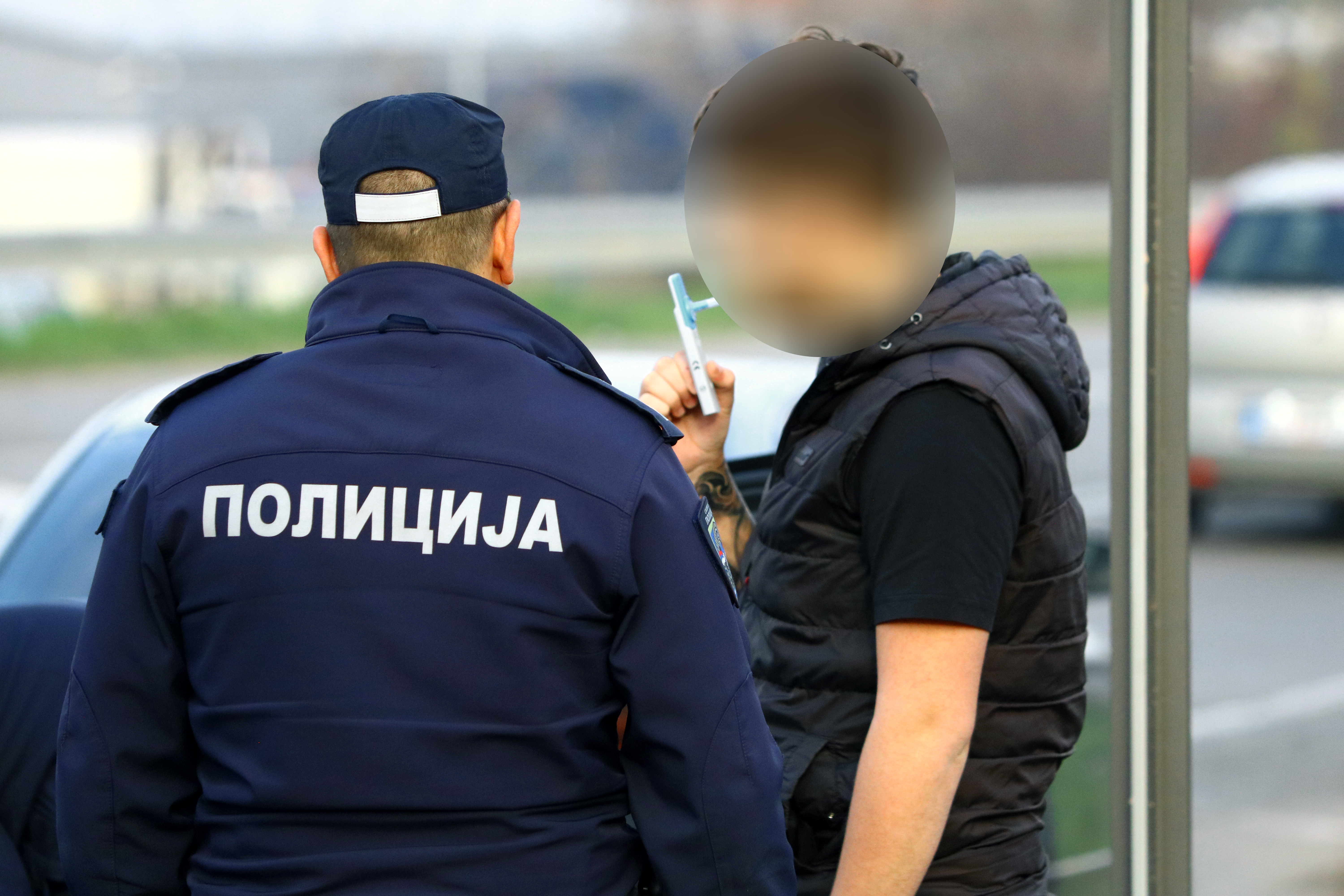 Policija u Boru zatekla vozača "pežoa" sa 1,58 promila alkohola, a u Negotinu "sitroen" sa čak 1,88