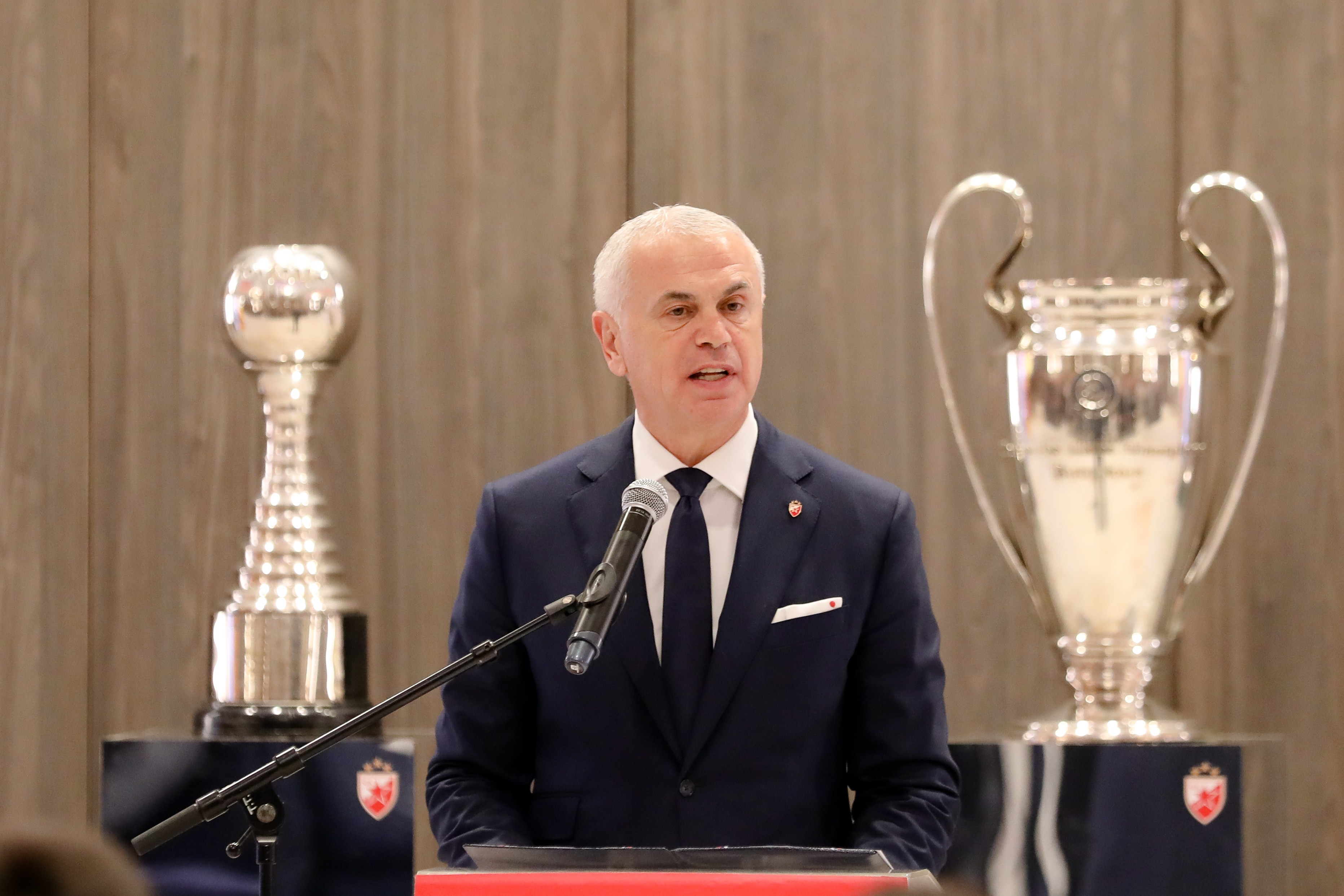 Terzić posle osvojene titule: "Postavljamo standarde, 8:1 protiv Partizana, ali posao nije gotov..."