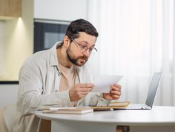 iznenađenje, dokument, iznenađen čovek