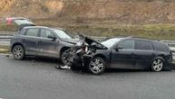 Tri osobe povređene u sudaru na auto-putu Miloš Veliki