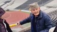 Delija doveo u Humsku deku koji navija za Partizan: Ovo je prvo pitao kad je kročio na stadion posle 50 godina