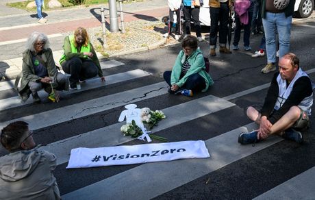 Einbecker Berlin dečak saobraćaj nesreća Milan memorijal silueta