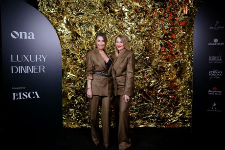 Ona.rs, she leads, luxury dinner