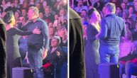 Vlado Georgiev se iz publike pridružio Amiri Medunjanin na sceni: Zapevali zajedno poznatu pesmu