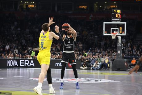 KK Partizan - KK Makabi