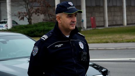 Pukovnik Mladen Nikolić Policajac Ivan Lapčević