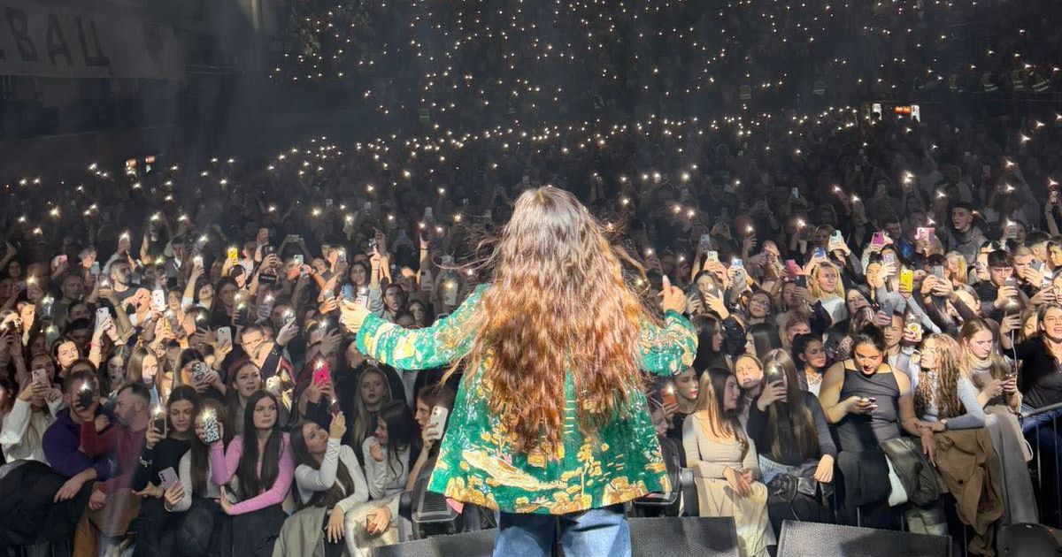 Mrak u celoj hali, a onda usledilo neočekivano! Ceca u neverici zbog scene u Požarevcu