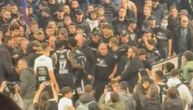 Pogledajte snimak haosa iz drugog ugla: Navijač gurnuo Tajrika Džonsa, on im pretio i zvao ih na tuču u Areni!