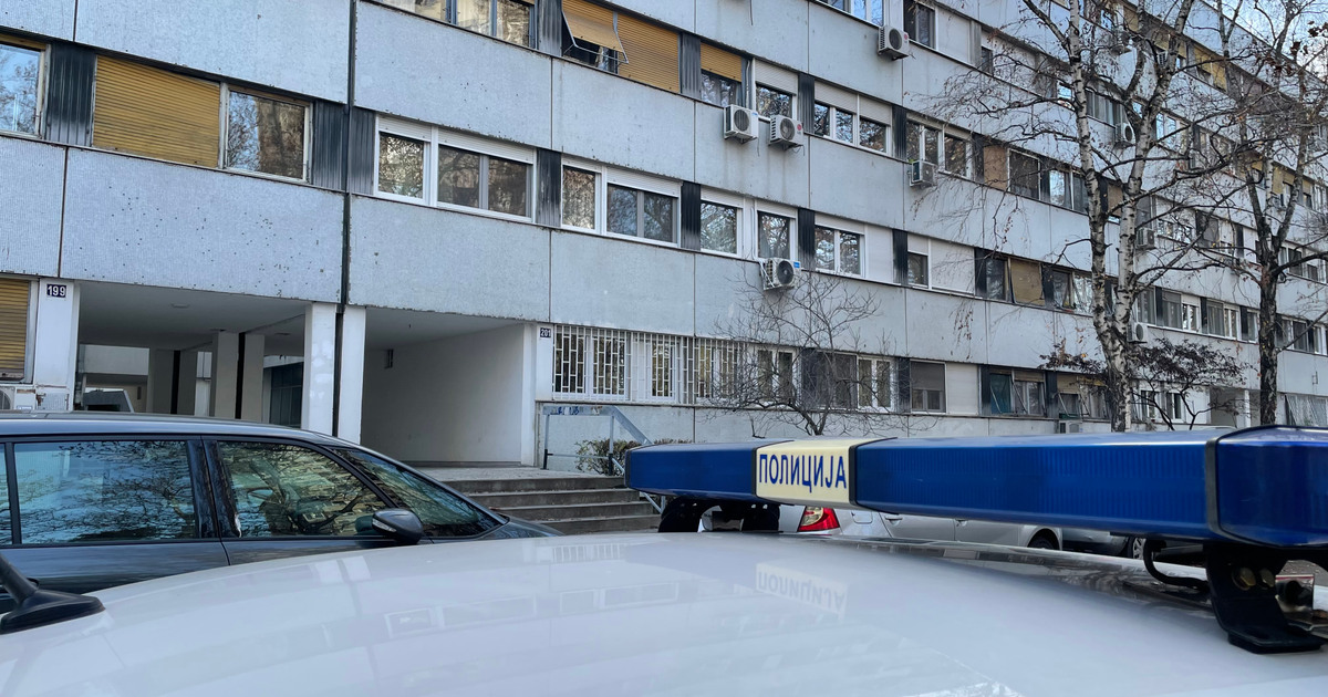 Beograđanka zatekla NATPIS ispod zvona: Lopovi 