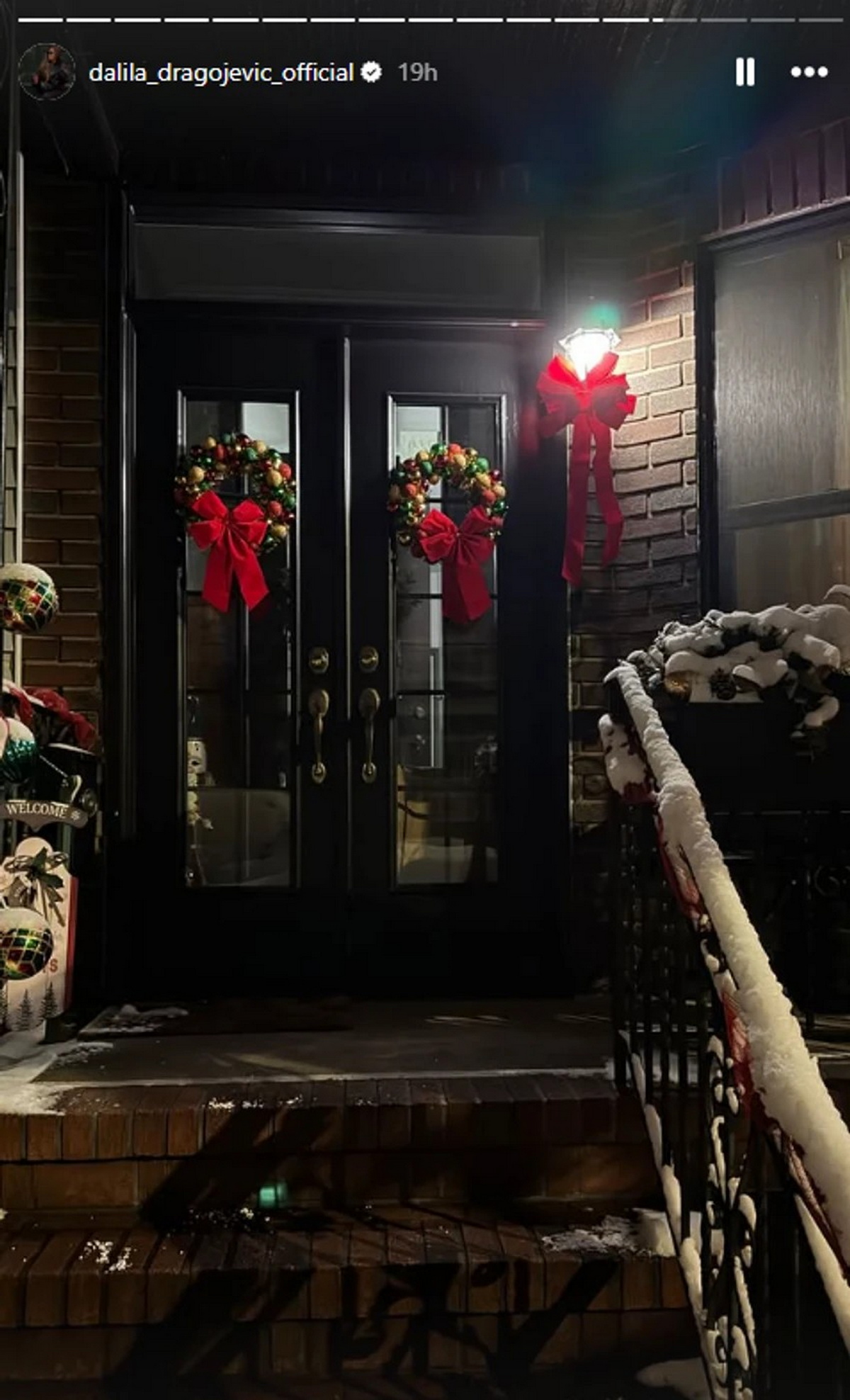 Varala muža pred milionima, sad uživa sa dečkom u Americi! Voze se gradskim prevozom, podelila čarobne kadrove