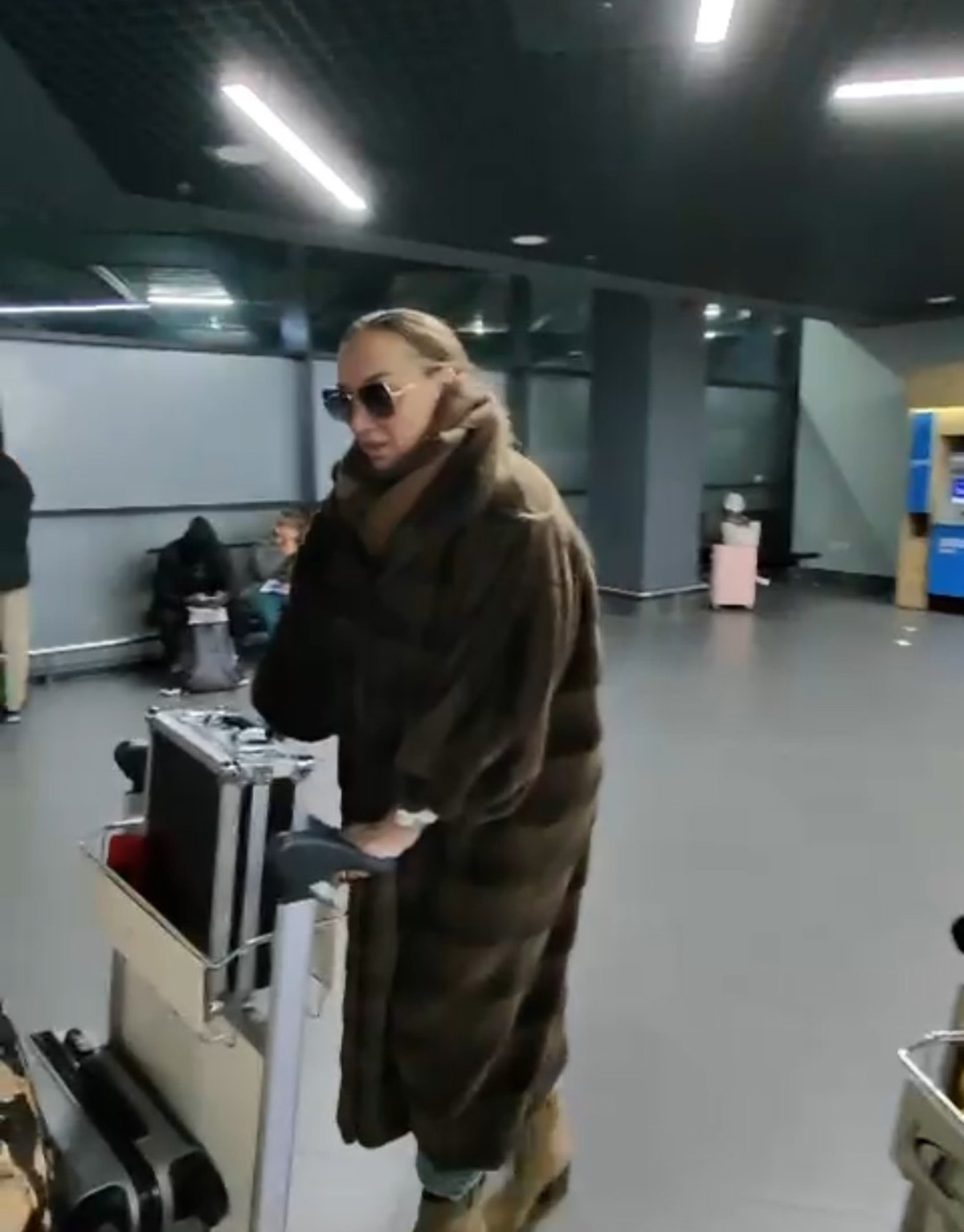 Pevačici preseo odmor u Rusiji: Osoblje hotela joj saopštilo zabrinjavajuće vesti "Beži Gordana, kreće rat..."