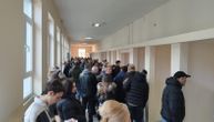 Vanredni izbori na Kosmetu: Funkcioneri Srpske liste glasali, Srbi izašli na birališta